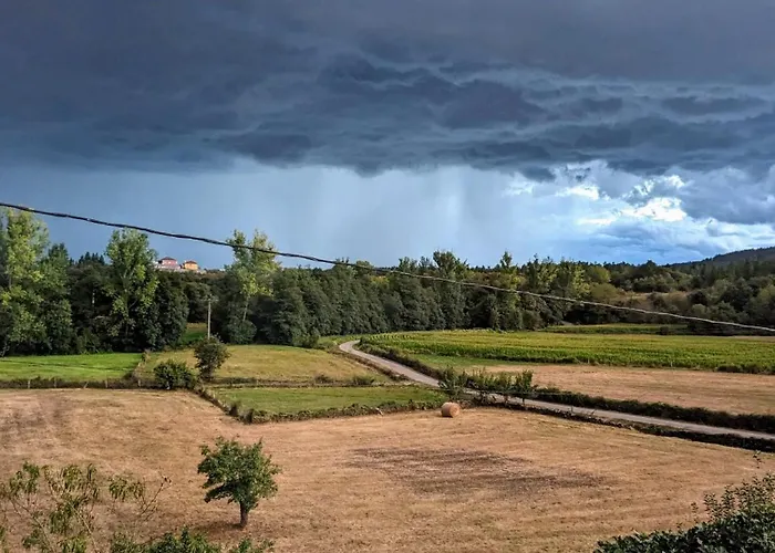 Дом отдыха O Val De Vilaboa *