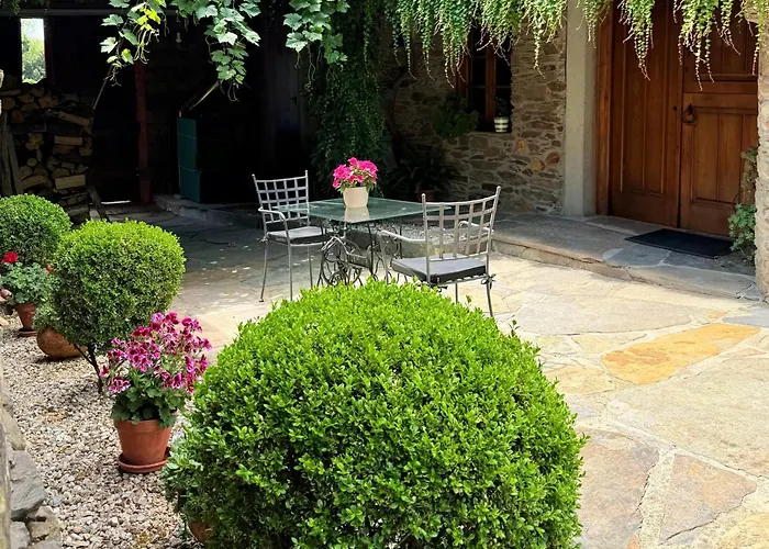 Дом отдыха O Val De Vilaboa *